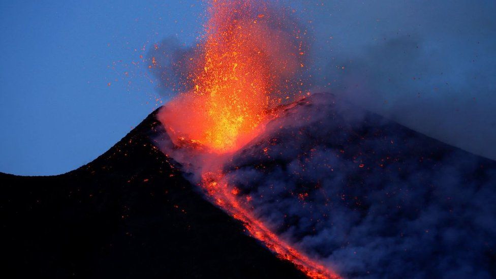 Mount Etna: Italian volcano erupts spewing ash onto Catania - BBC Newsround