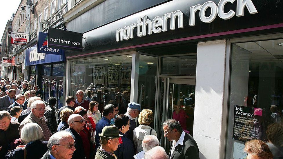 Customers queue outside Northern Rock