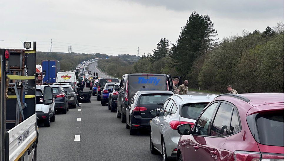 M4 closed in both directions after serious crash BBC News