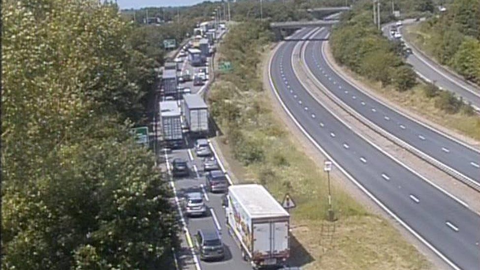 Queues on the A14