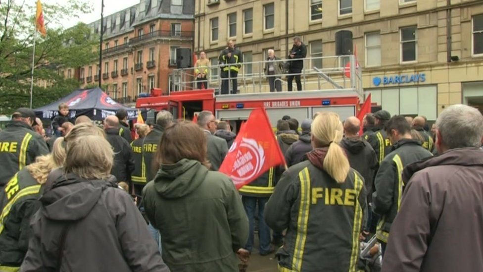 Demonstration at Sheffield Town Hall