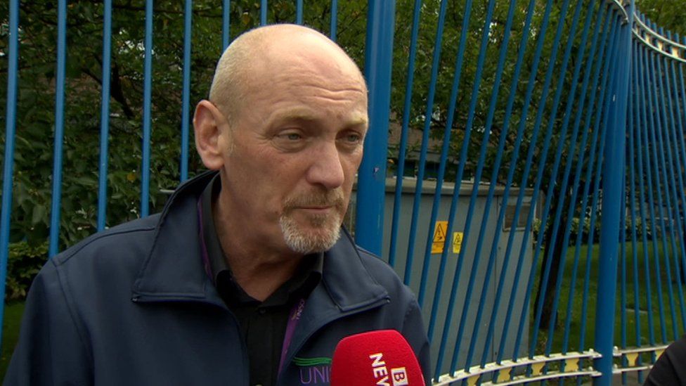 Health service apology after staff pay deductions - BBC News