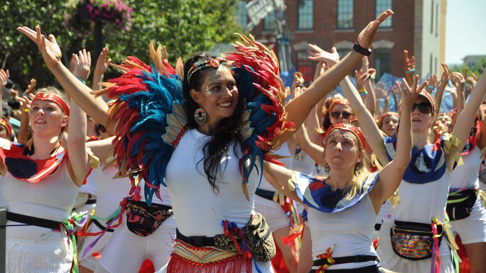 St Pauls Carnival: Thousands gather for 50th year event - BBC News