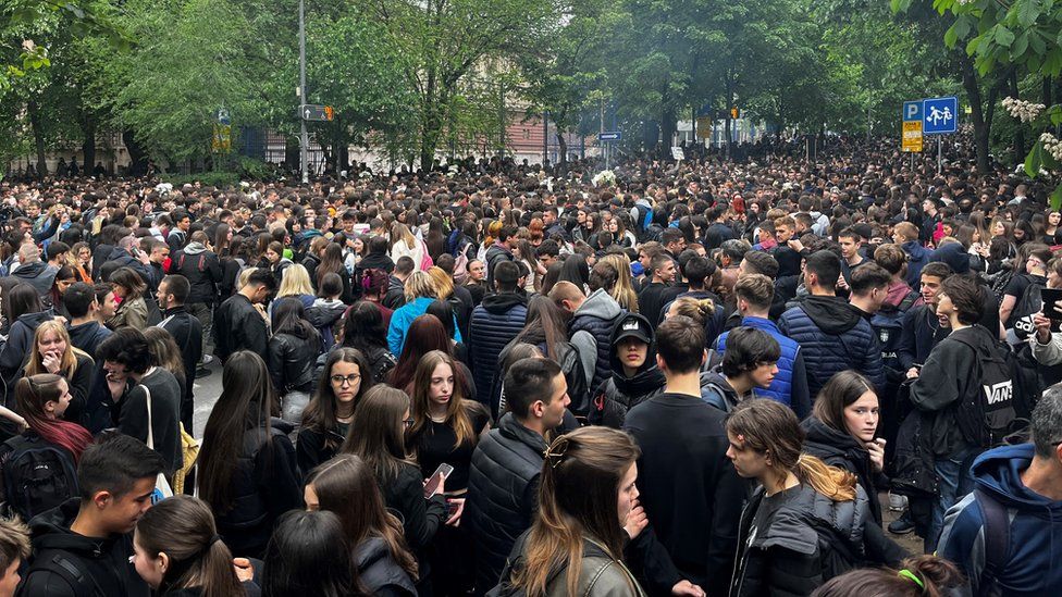 Serbia school attack: Silence and teddies at scene of shooting BBC News