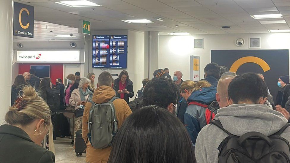 Huge queues at Birmingham Airport