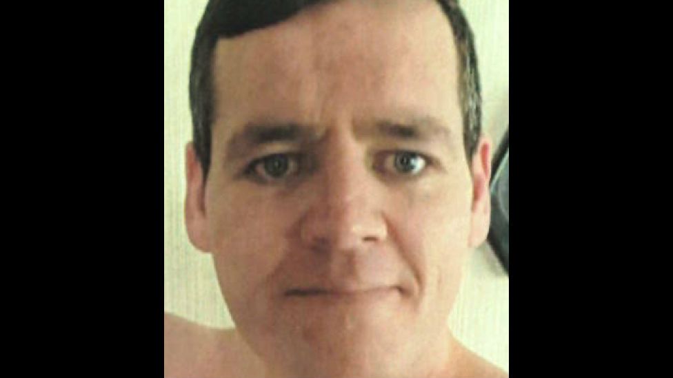 Arrest over man's death in Crookston BBC News