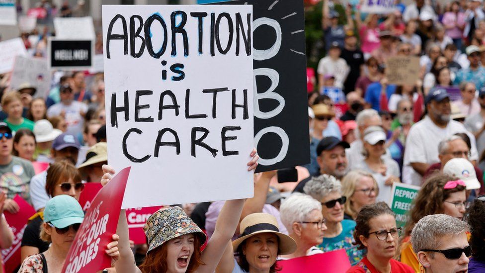 Сторонники права на аборт собрались в Северной Каролине