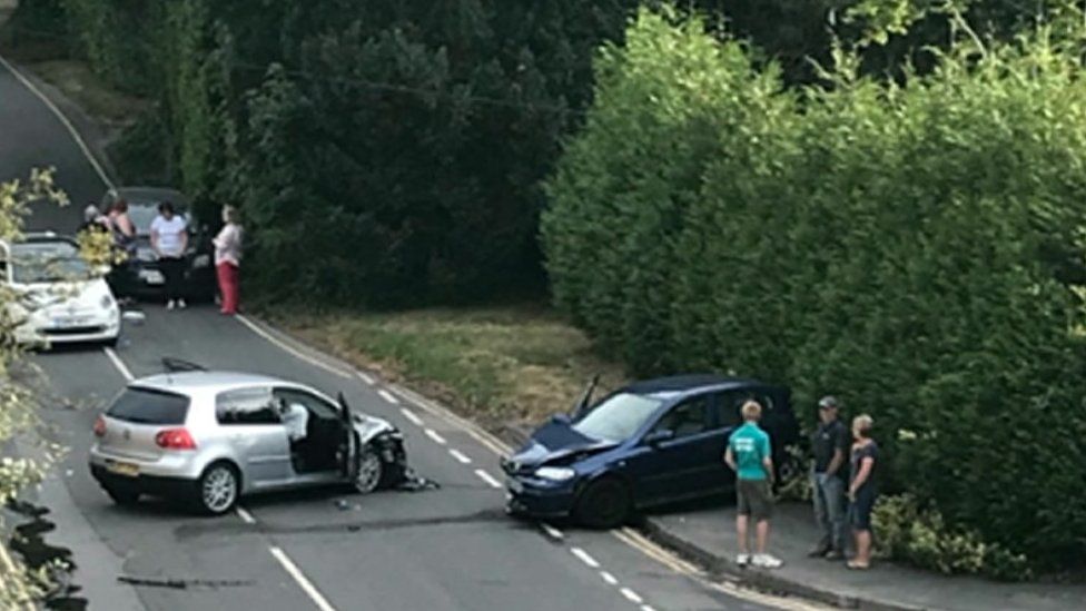Man stabbed in Tunbridge Wells after crash BBC News
