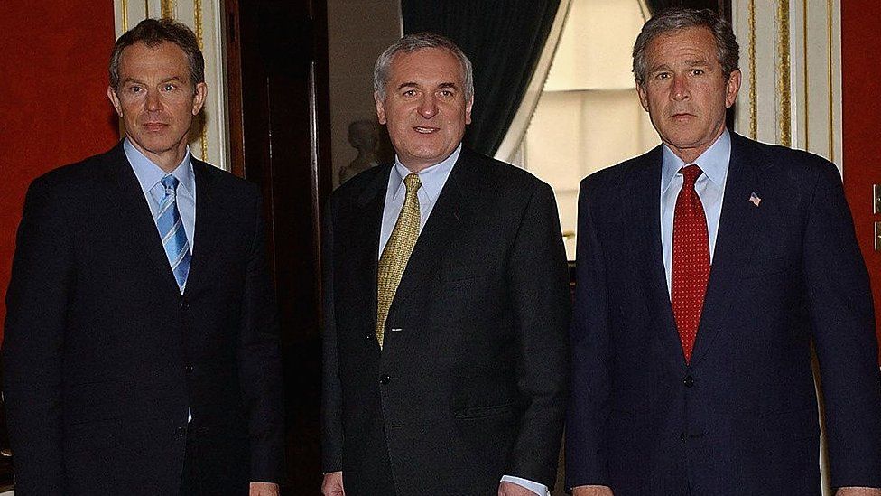 Tony Blair, Bertie Ahern and George Bush in Hillsborough Castle, 2003.