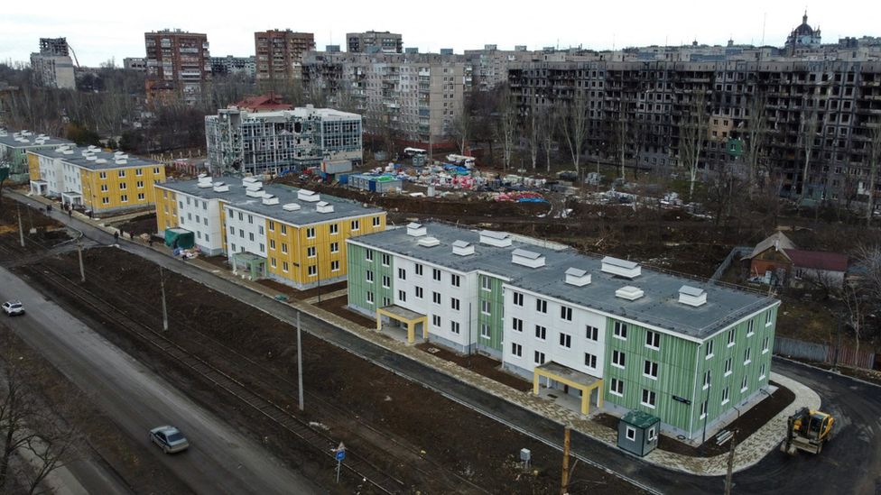 New apartment buildings in Mariupol