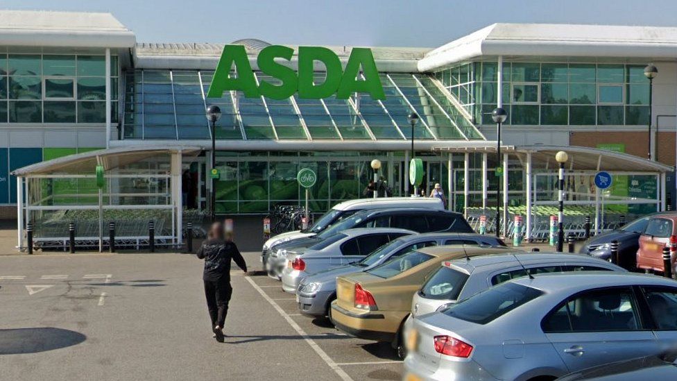 Manchester Asda holdup Search on for thief who stole £28,500 BBC News