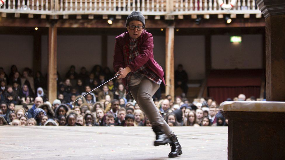 Molly Logan as Viola in Twelfth Night at Shakespeare's Globe