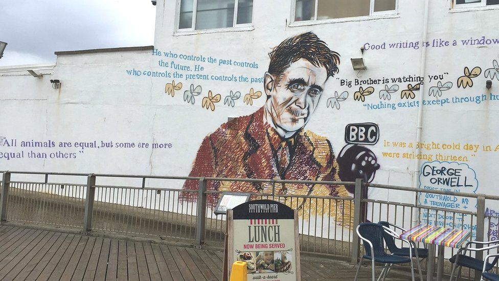 George Orwell murale a Southwold