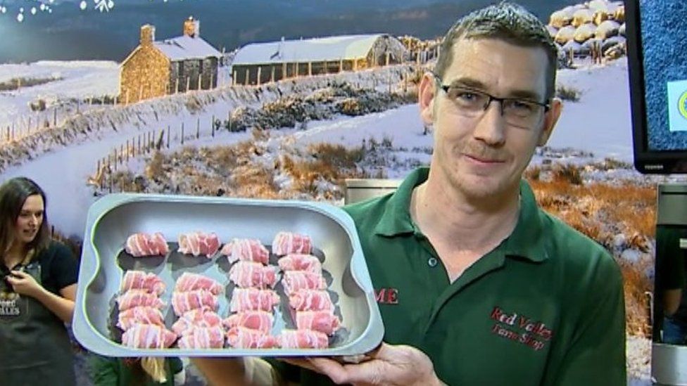 Graeme Carter with his pigs in blankets