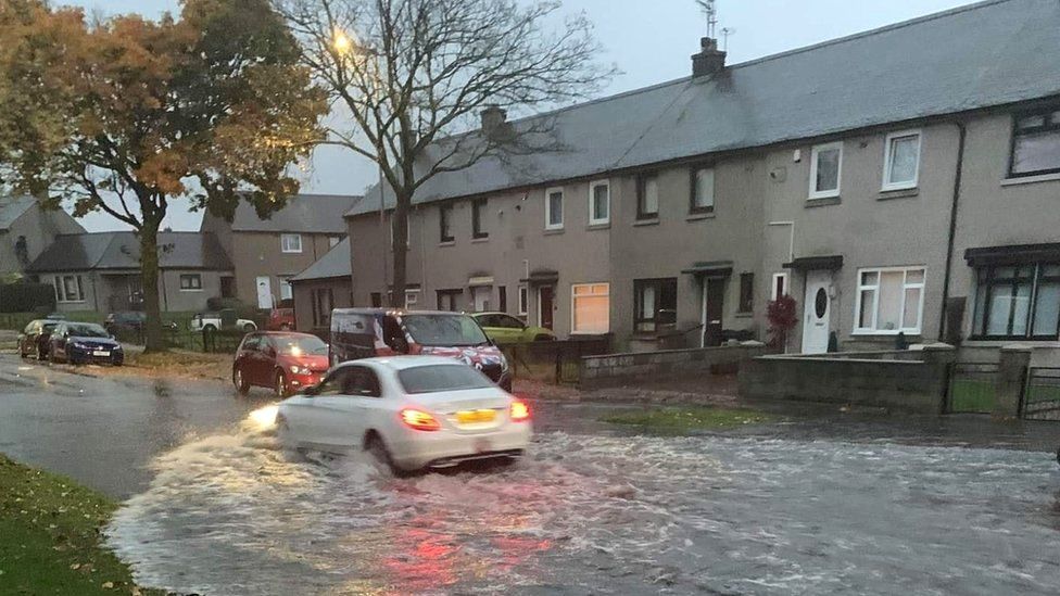 flooding - Mastrick Drive