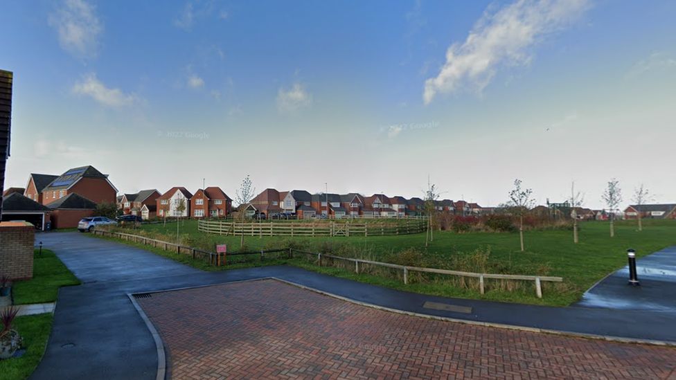 Three bailed after boy, 15, stabbed in Leicester street BBC News