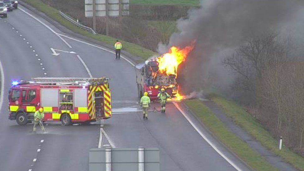 A55 Fire Crews Tackle Flintshire Lorry Blaze Bbc News