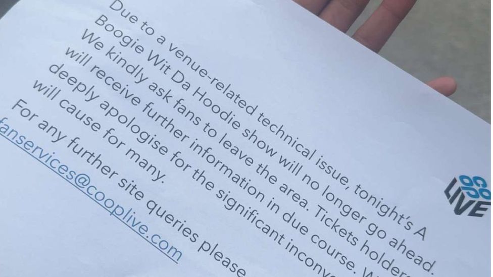 The letter handed to fans outside the arena