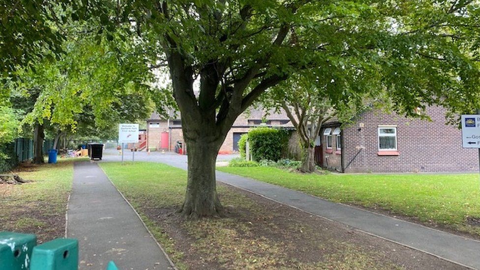 Gosforth Park First School exterior