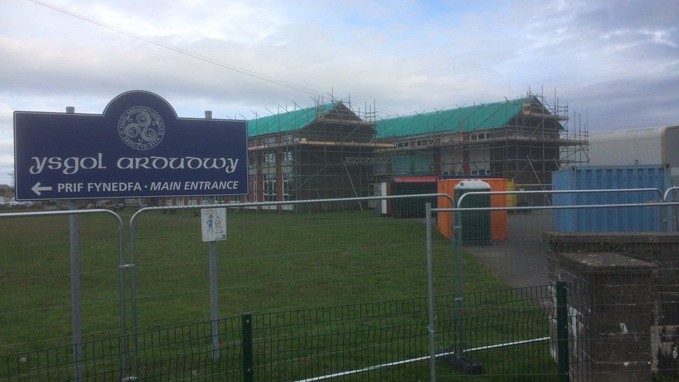 Ysgol Ardudwy entrance