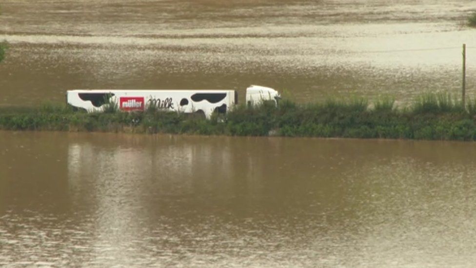 Lorry stuck in floods