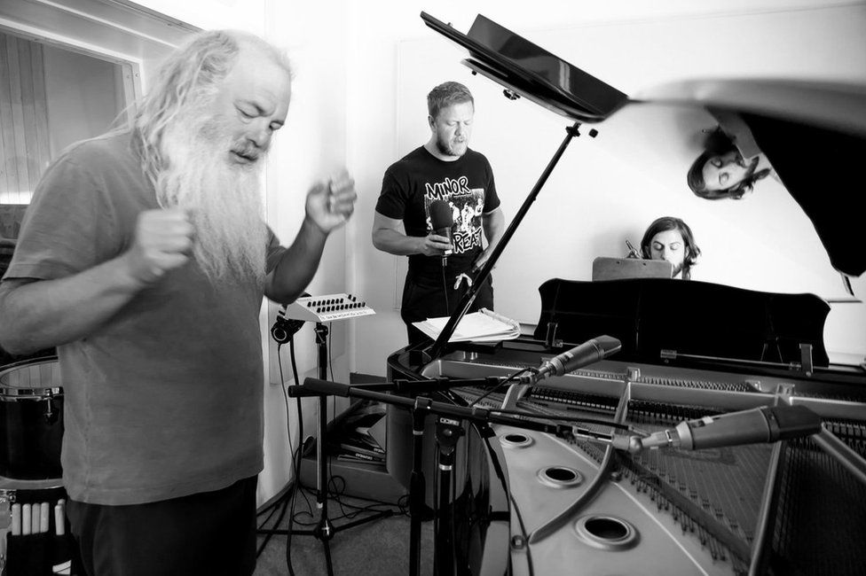 Рик Рубин в студии с Imagine Dragons