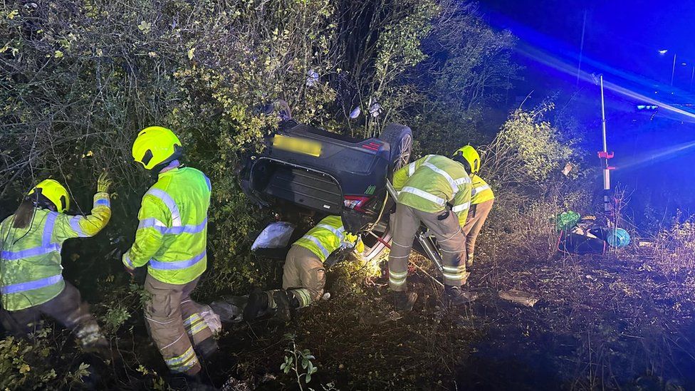 Wendlebury Crash Woman Arrested After 100mph Crash Into Trees Bbc News