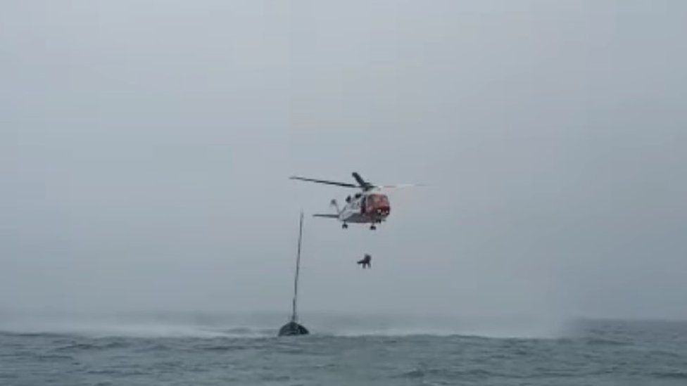 helicopter yacht rescue
