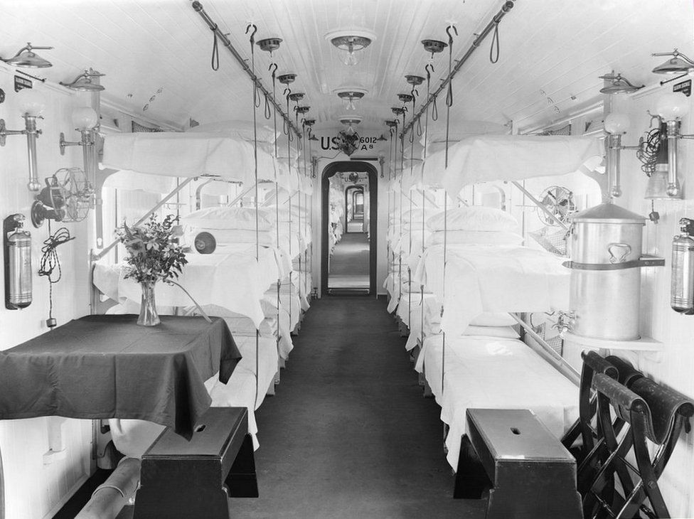 Hospital train carriage