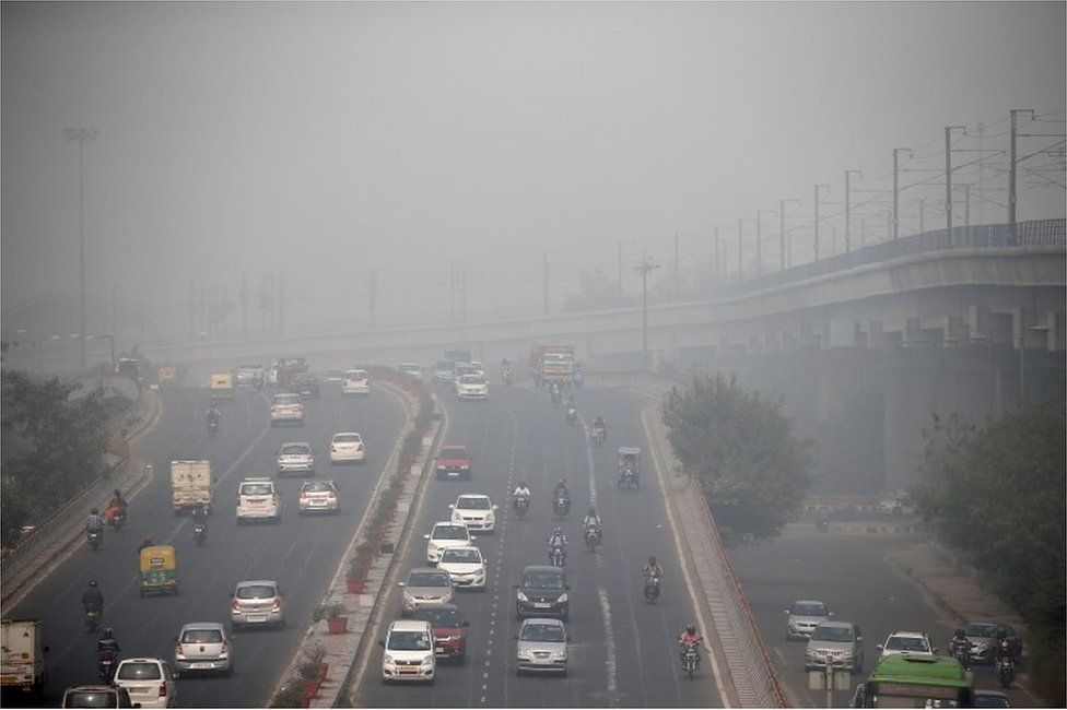 Traffic drives through smog in Delhi, India November 7, 2016.