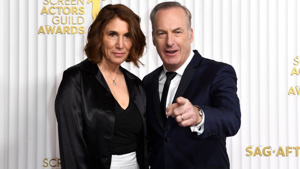US actor Bob Odenkirk (R) and wife US film producer Naomi Yomtov arrive for the 29th Screen Actors Guild Awards at the Fairmont Century Plaza in Century City, California, on February 26, 2023