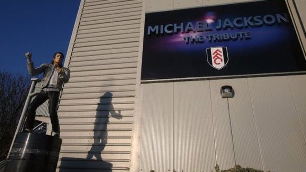 A statue of Michael Jackson was installed at Craven Cottage in 2011 but was later removed.
