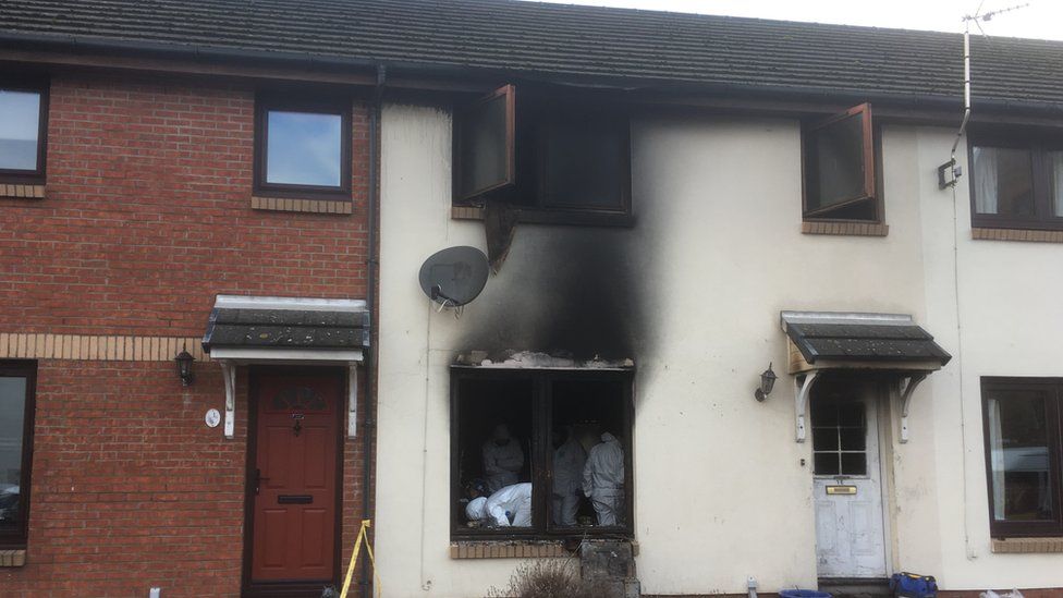 Teenager found dead after fire breaks out in Ayr house - BBC News