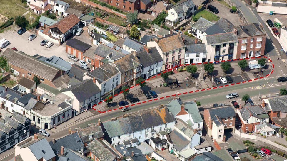 New town square built as £1.1m scheme begins in Cullompton BBC News