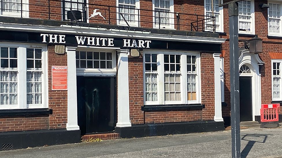 Front of White Hart Inn, Grays