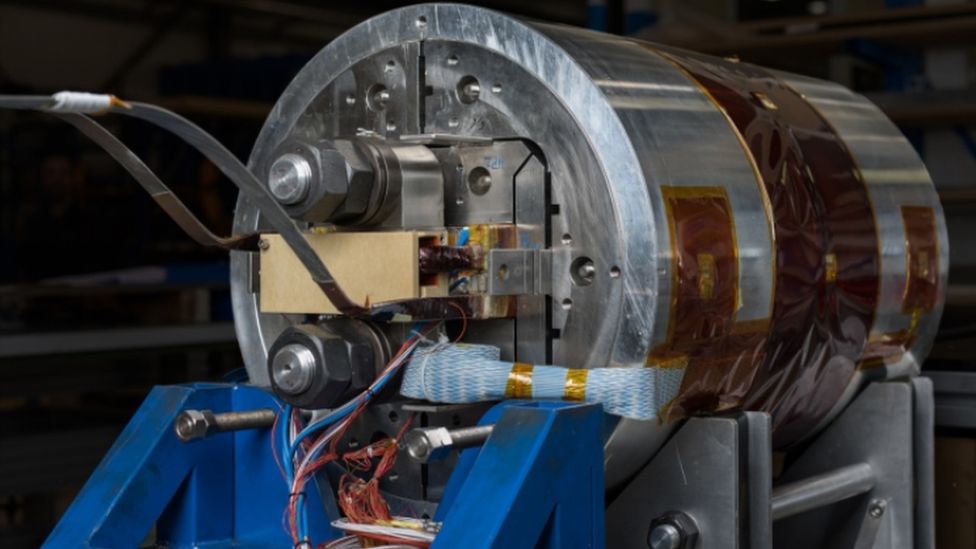 New, more powerful magnets capable of bending the FCC's more powerful beam are being developed at Cern.