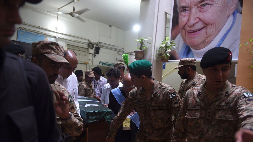 Pakistani Army soldiers transporting the coffin of Ruth Pfau