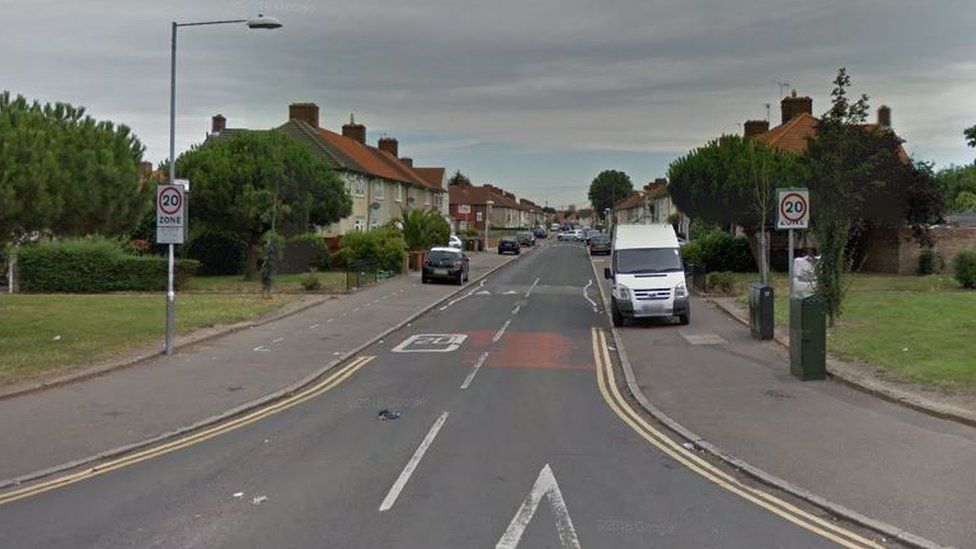 Girl, 14, bailed after man beaten to death in Dagenham BBC News