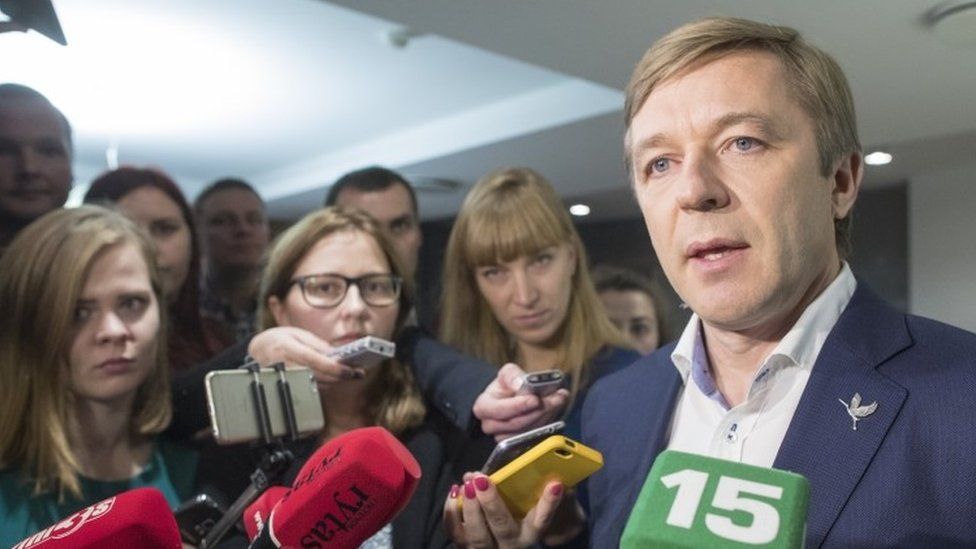 Lithuania's Peasant and Green Union (LPGU) party Chairman Ramunas Karbauskis speaks to the media after his party triumphed in elections (23 October 2016)