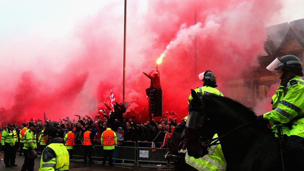 Fans letting off flares