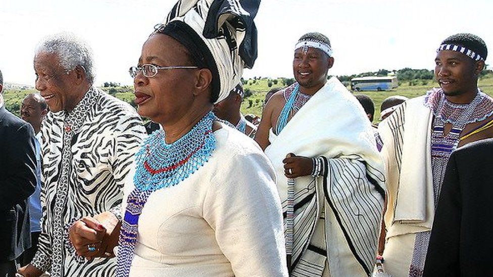 South African Former president Nelson Mandela and his wife Graca Machel of Mozambique followed by his grandson Zuko Dani (Second R), 16 April 2007 arrive in Mvezo at a ceremony to install his grandson as chief of the Mvezo Traditional Council.