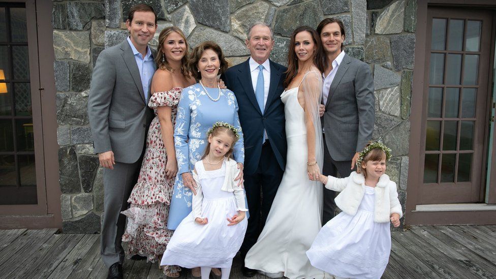 George W Bushs Daughter Barbara Weds Screenwriter In Maine Bbc News 2600