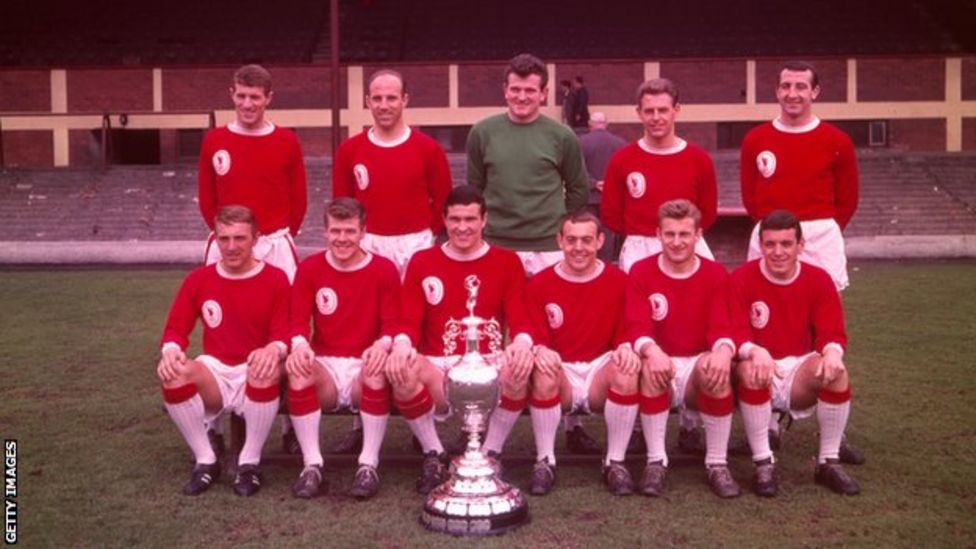 Peter Thompson: Former Liverpool, Preston and Bolton winger dies ages ...