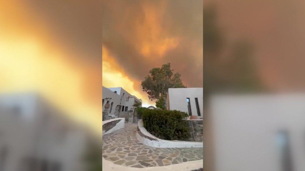 Wildfires affecting hotels in Rhodes