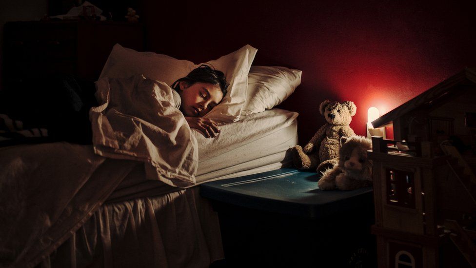 Body clock Do we need more sleep in winter? BBC Newsround