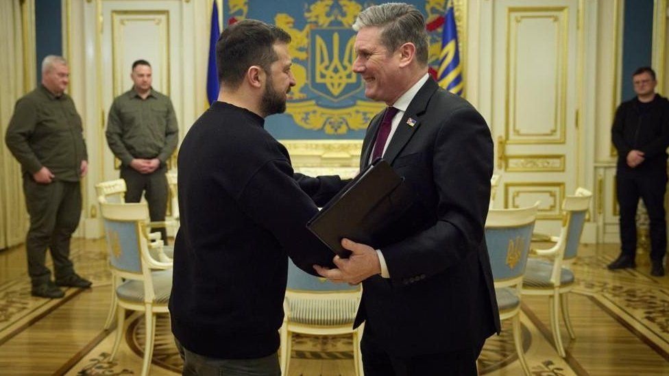 Sir Keir Starmer meets President Zelensky in Kyiv