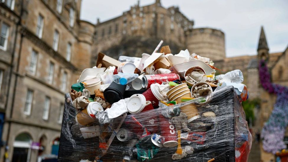 Edinburgh bin workers clear up after 12day strike BBC News