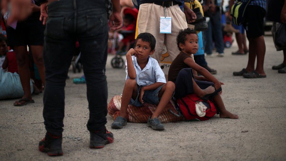 Jeferson Monterrosa, aged 4, and Jonatan Monterrosa, aged 6. migrant brothers from Honduras, 2 November 2018
