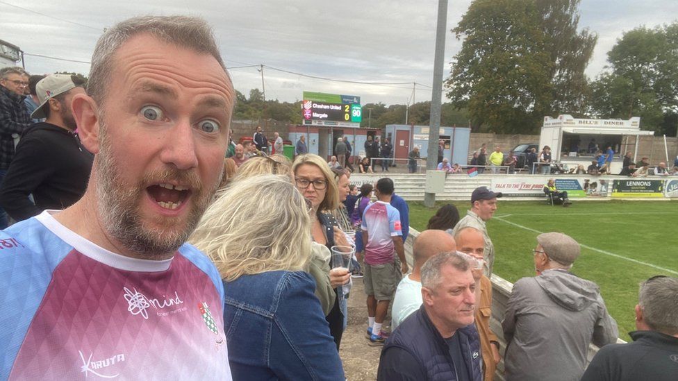 Taskmaster Alex Horne's Chesham United in FA Cup first round - BBC News