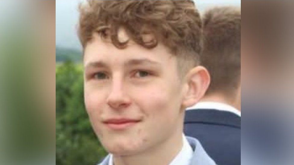 Storey Arms crash: Tribute to 'beautiful son' - BBC News